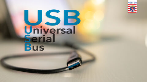 USB USB-Kabel mit der Aufschrift USB Universal Serial Bus