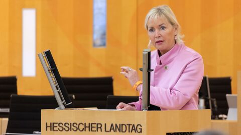 Digitalministerin Prof. Dr. Kristina Sinemus im Landtag