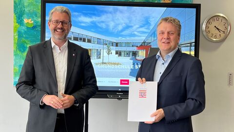 Übergabe Förderzusage DigitalPakt Schule Hochtaunuskreis