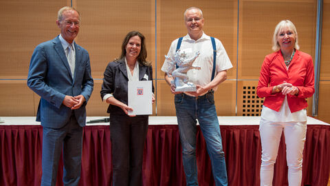 Preisverleihung Hessen smart gemacht - 2. Platz Kategorie Smarte Helfer Projekt "Smart Twin", Frankfurt Preisverleihung Hessen smart gemacht - 2. Platz Kategorie Smarte Helfer Projekt "Smart Twin", Frankfurt