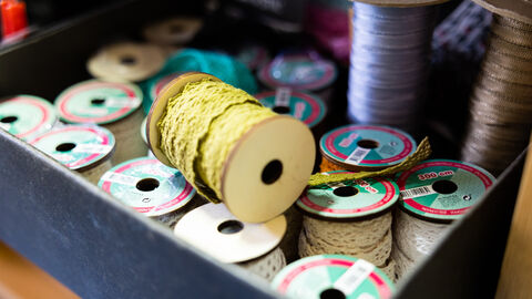 Kordeln auf einer Spule Kordeln auf einer Spule