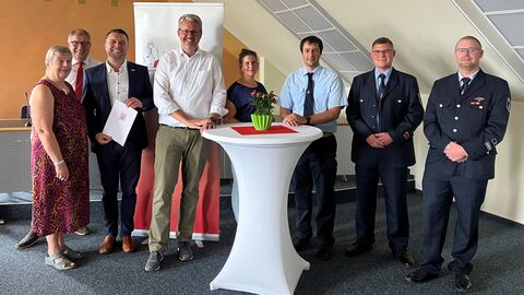 Digitalstaatssekretär Patrick Burghardt überreicht Förderzusagen in Höhe von 441.000 Euro an Gemeinde Hofgeismar