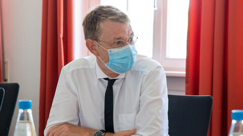 Prof. Dr. Jürgen Graf, Ärztlicher Direktor und Vorstandsvorsitzender des Universitätsklinikum Frankfurt Prof. Dr. Jürgen Graf, Ärztlicher Direktor und Vorstandsvorsitzender des Universitätsklinikum Frankfurt