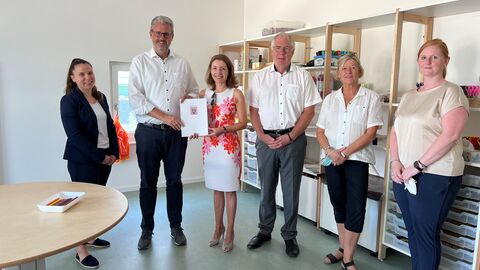 Digitalstaatssekretär überreicht Förderbescheid an Maintal