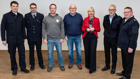 Ehrenamt digitalisiert: Förderung Ehrenamtliche aus dem Landkreis Waldeck-Frankenberg Ehrenamt digitalisiert: Förderung Ehrenamtliche aus dem Landkreis Waldeck-Frankenberg