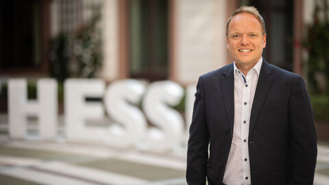 Dr. Benjamin Krause Dr. Benjamin Krause