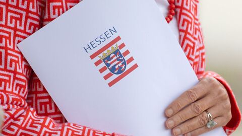 Der Bescheid über eine Förderung von 1,13 Millionen Euro aus dem Förderprogramm „Starke Heimat“. Der Bescheid über eine Förderung von 1,13 Millionen Euro aus dem Förderprogramm „Starke Heimat“.