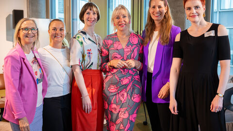 Veranstaltung informiert zum Thema Gründungen und Selbständigkeit von Frauen in der IT 