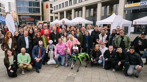 Gruppenfoto Teilnehmer KI-Tour Offenbach