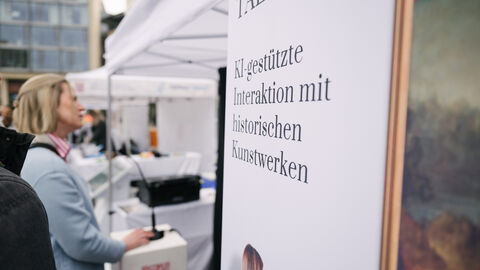 KI-Tour Offenbach, "Sprechende Gemälde" Mona Lisa