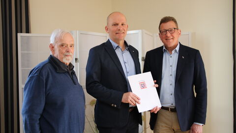 Breitbandkoordinator Karl Wilhelm Siebert, Bürgermeister Markus Gerlach, Staatssekretär Stefan Sauer Breitbandkoordinator Karl Wilhelm Siebert, Bürgermeister Markus Gerlach, Staatssekretär Stefan Sauer